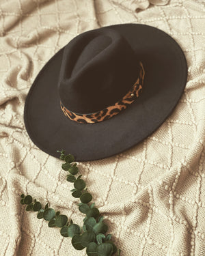 Leopard Print Strap Panama Hat